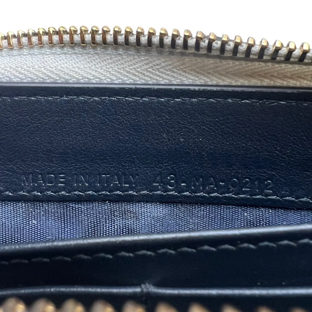 Dior Vibe Voyageur Zip Around Wallet
